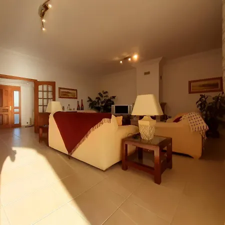 Gale 3 Storey Villa Really On The Beach * Albufeira