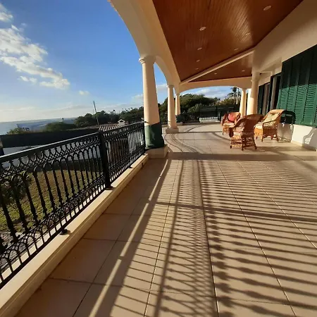 Gale 3 Storey Villa Really On The Beach * Albufeira