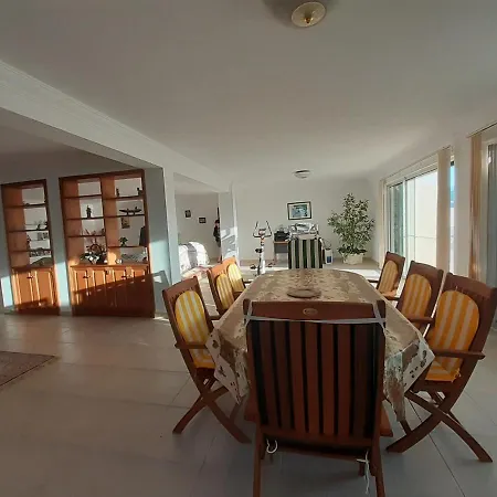 Gale 3 Storey Villa Really On The Beach